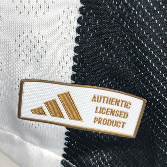 Adidas Juventus 25/26 Home Jersey, Men's Size S - Black/White/Pink - Picture 10 of 10